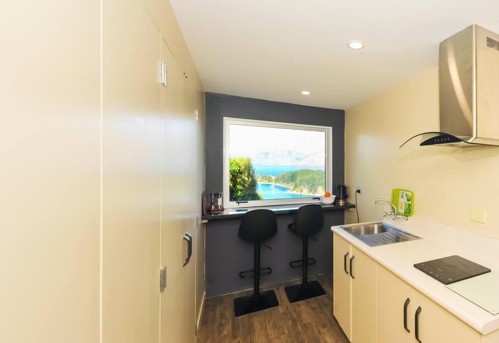 Lovely Apartment- Amazing Lake & Mountain Views Queenstown Zewnętrze zdjęcie